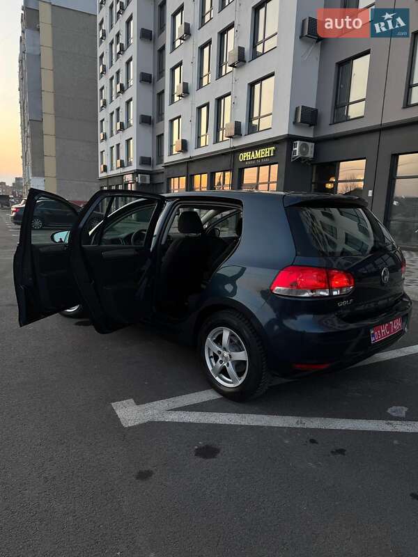 Хетчбек Volkswagen Golf 2009 в Чернігові