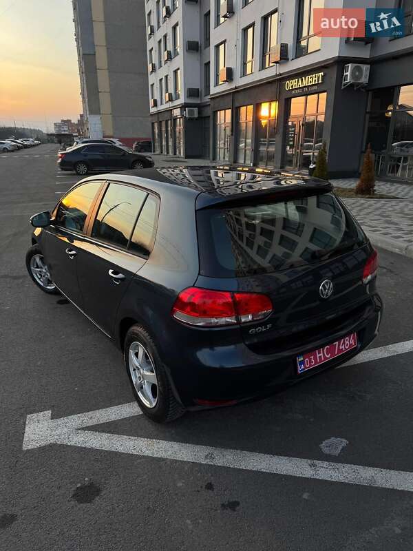 Хетчбек Volkswagen Golf 2009 в Чернігові