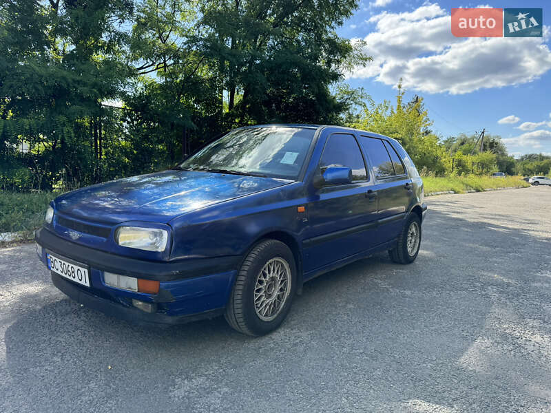 Хэтчбек Volkswagen Golf 1993 в Львове