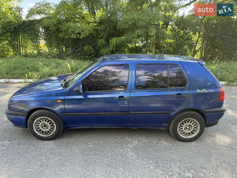 Хэтчбек Volkswagen Golf 1993 в Львове