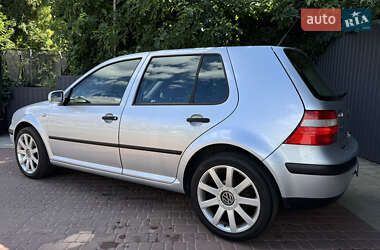Хетчбек Volkswagen Golf 2003 в Харкові