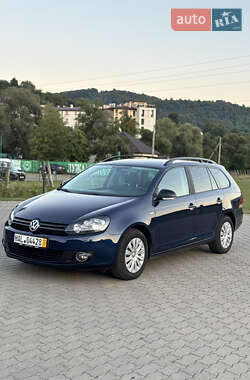 Універсал Volkswagen Golf 2012 в Сваляві