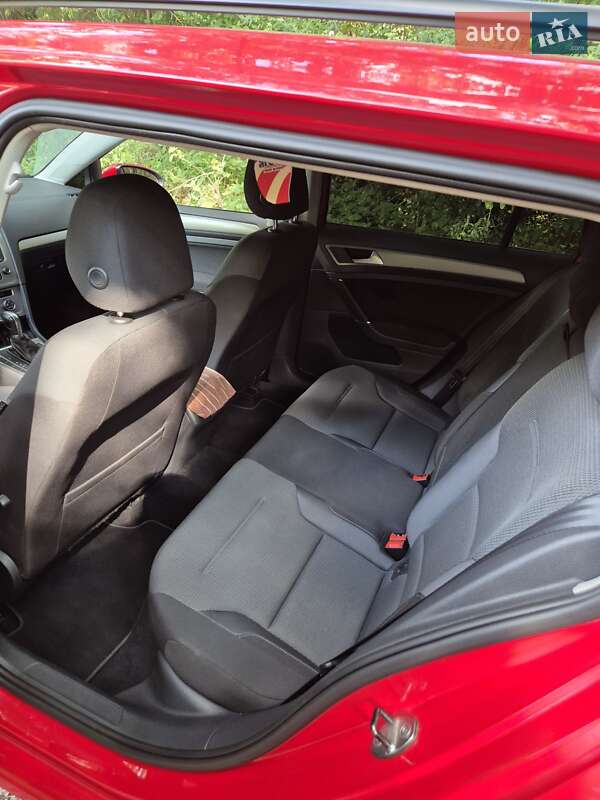 Универсал Volkswagen Golf 2015 в Киеве