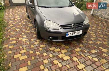 Хэтчбек Volkswagen Golf 2008 в Бобровице