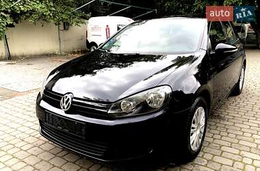 Хэтчбек Volkswagen Golf 2010 в Ивано-Франковске