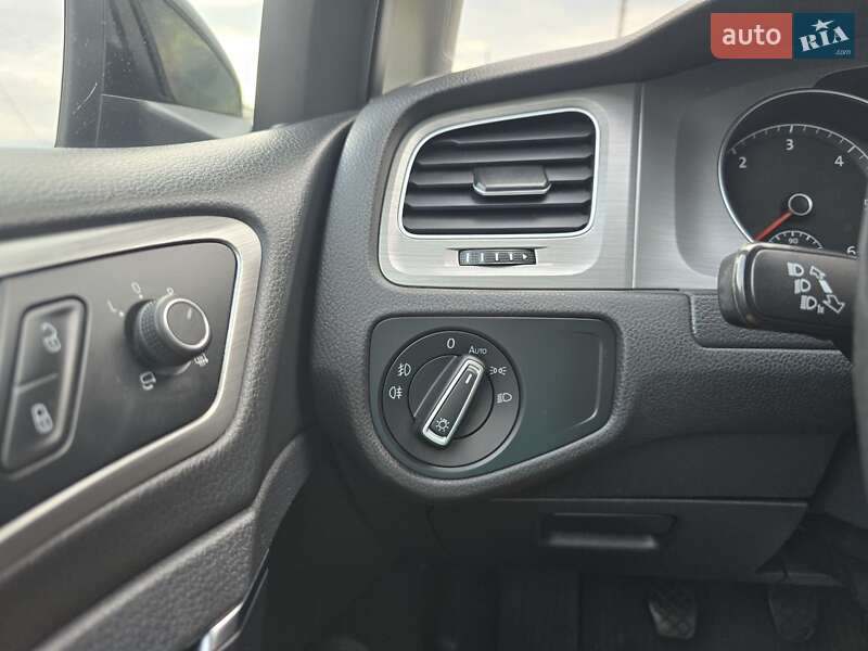 Универсал Volkswagen Golf 2015 в Белой Церкви