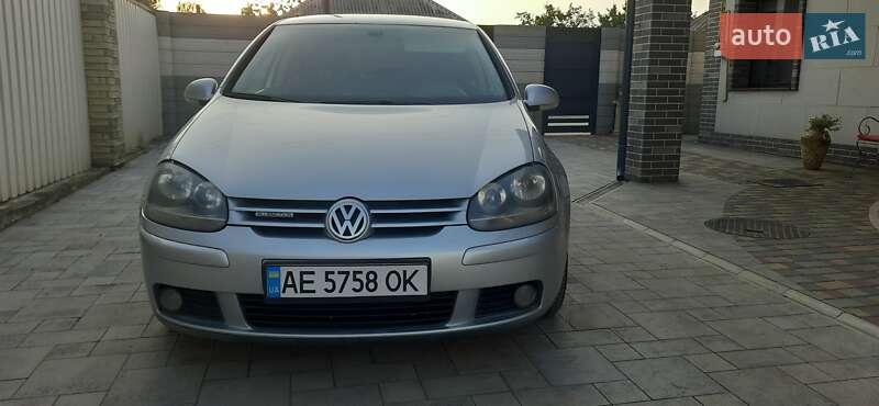 Хетчбек Volkswagen Golf 2008 в Новомосковську