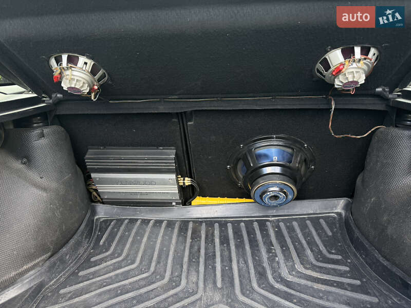 Хетчбек Volkswagen Golf 1992 в Києві