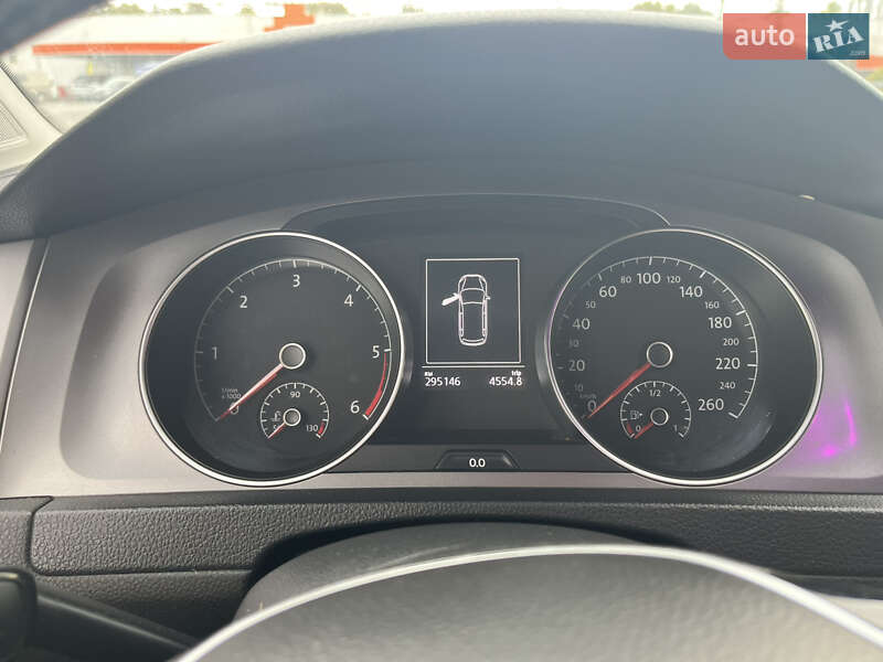 Универсал Volkswagen Golf 2016 в Ужгороде