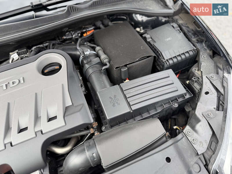 Универсал Volkswagen Golf 2012 в Ровно