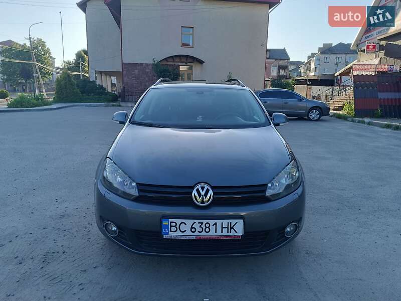 Універсал Volkswagen Golf 2011 в Золочеві
