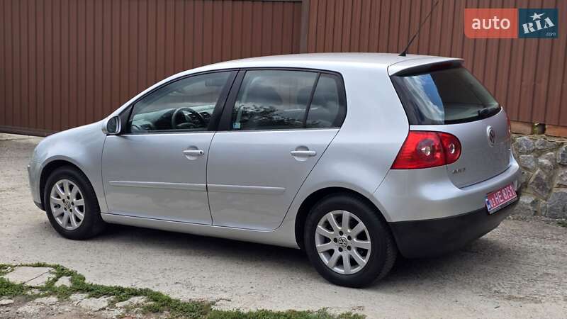 Хэтчбек Volkswagen Golf 2006 в Полтаве