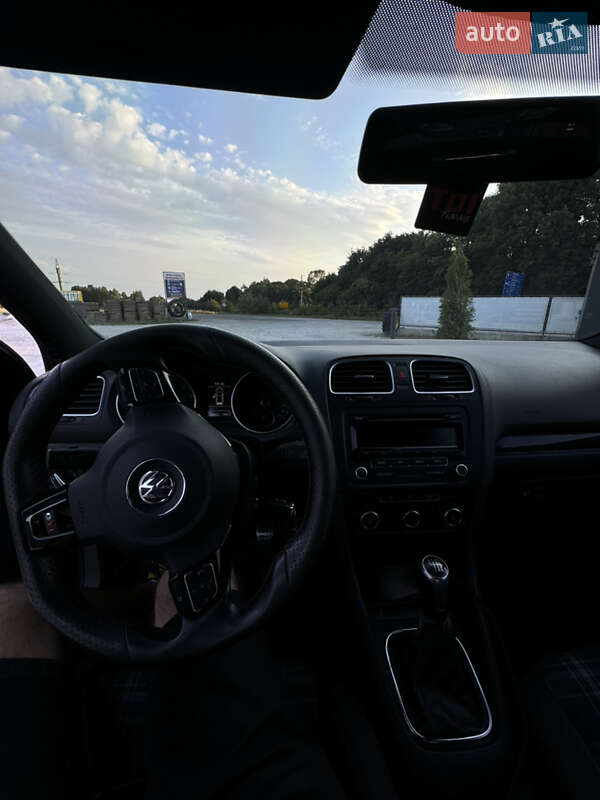 Хетчбек Volkswagen Golf 2012 в Тернополі