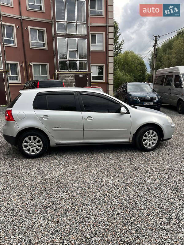 Хетчбек Volkswagen Golf 2008 в Бучі фото 3 Хетчбек Volkswagen Golf 2008 в Бучі
