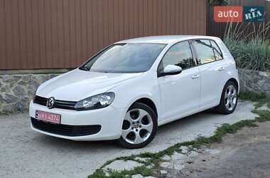 Хэтчбек Volkswagen Golf 2010 в Полтаве