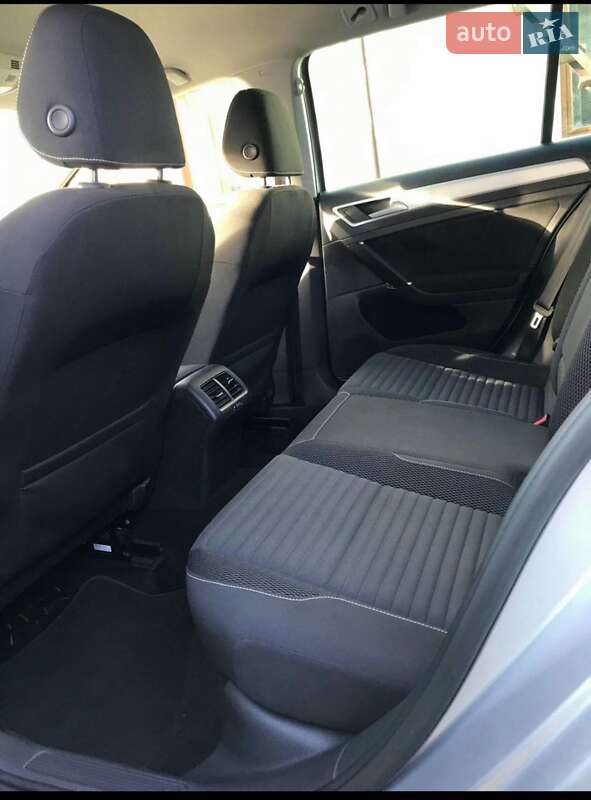 Універсал Volkswagen Golf 2014 в Києві