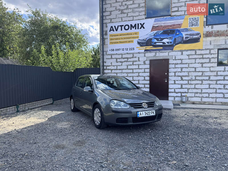 Volkswagen Golf 2004