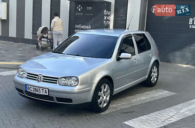 Хетчбек Volkswagen Golf 2002 в  фото 4 Хетчбек Volkswagen Golf 2002 в