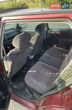 Хэтчбек Volkswagen Golf 1994 в  фото 7 Хэтчбек Volkswagen Golf 1994 в