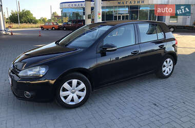 Хетчбек Volkswagen Golf 2009 в Сваляві