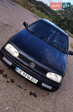 Хэтчбек Volkswagen Golf 1995 в Вижнице