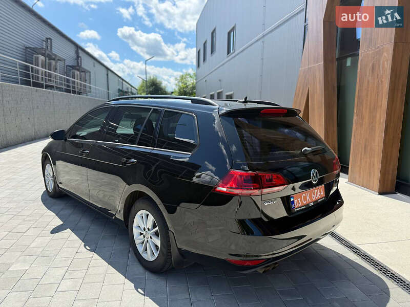 Универсал Volkswagen Golf 2017 в Луцке