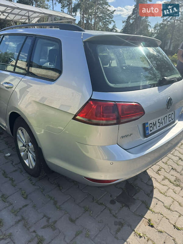 Універсал Volkswagen Golf 2014 в Глухові