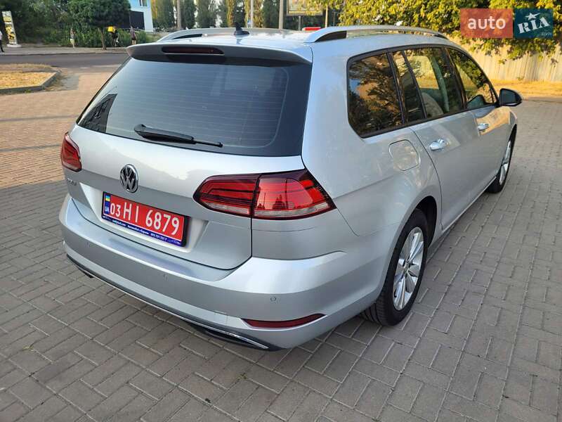 Універсал Volkswagen Golf 2018 в Черкасах