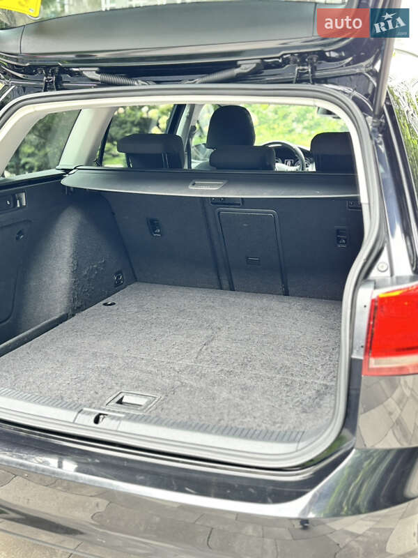 Универсал Volkswagen Golf 2016 в Буче