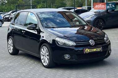 Хэтчбек Volkswagen Golf 2009 в Черновцах