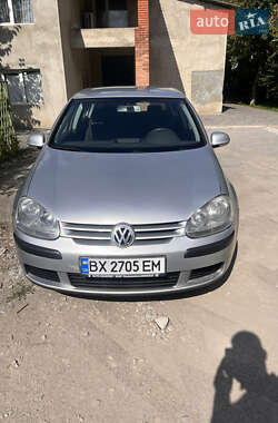 Хэтчбек Volkswagen Golf 2004 в Дунаевцах