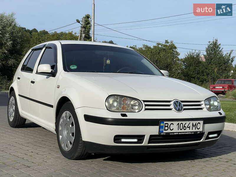 Volkswagen Golf 2002