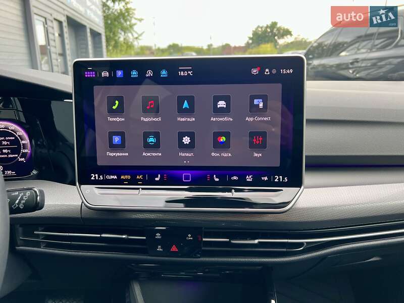 Хетчбек Volkswagen Golf 2024 в Києві