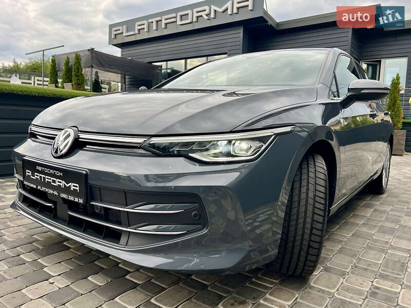 Хетчбек Volkswagen Golf 2024 в Києві