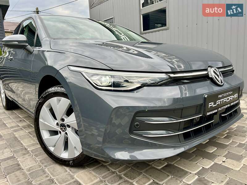 Хетчбек Volkswagen Golf 2024 в Києві