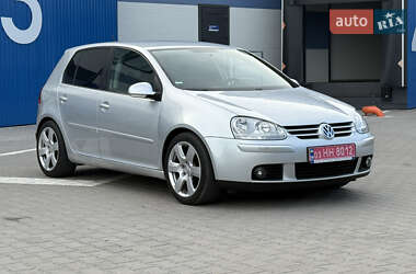 Хетчбек Volkswagen Golf 2008 в Рівному