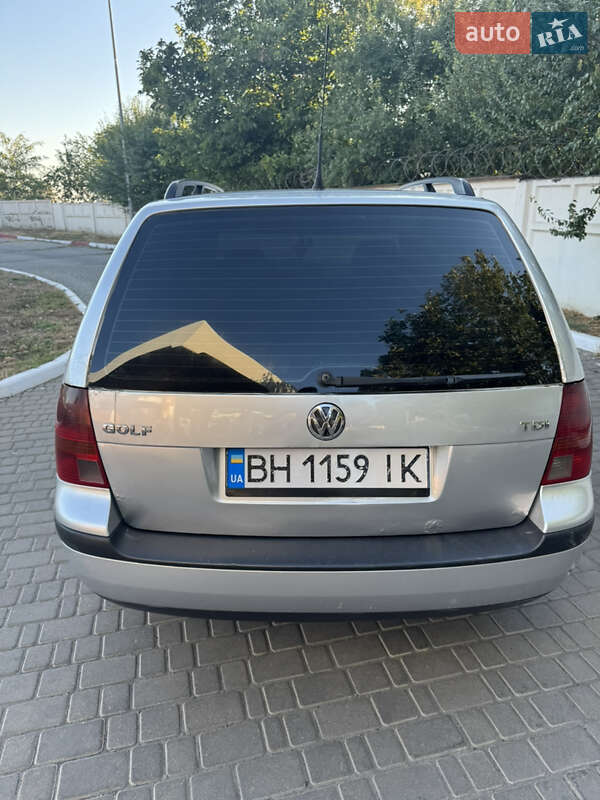 Універсал Volkswagen Golf 2003 в Одесі