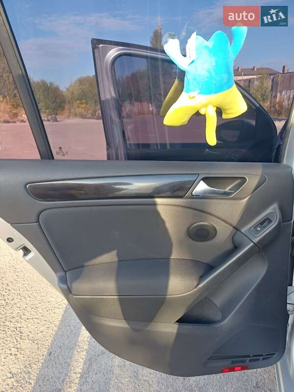Хэтчбек Volkswagen Golf 2012 в Ровно фото 7 Хэтчбек Volkswagen Golf 2012 в Ровно