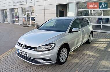 Хэтчбек Volkswagen Golf 2019 в Киеве