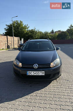 Універсал Volkswagen Golf 2010 в Львові