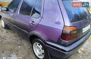 Хэтчбек Volkswagen Golf 1995 в  фото 6 Хэтчбек Volkswagen Golf 1995 в