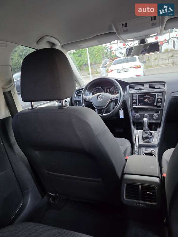 Універсал Volkswagen Golf 2019 в Запоріжжі