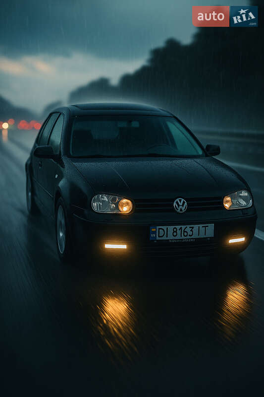 Хетчбек Volkswagen Golf 2000 в Тернополі