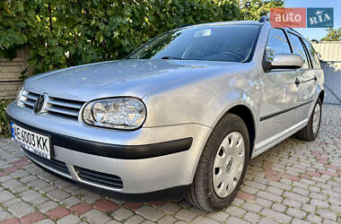 Універсал Volkswagen Golf 2002 в Дніпрі