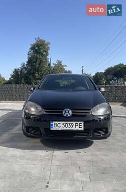 Хетчбек Volkswagen Golf 2008 в Стрию