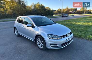 Хетчбек Volkswagen Golf 2015 в Львові