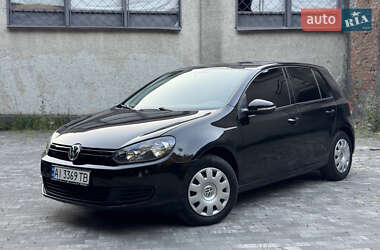 Хетчбек Volkswagen Golf 2009 в Києві