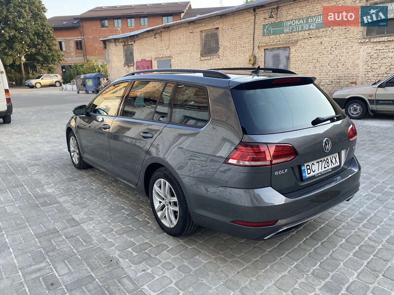 Универсал Volkswagen Golf 2017 в Львове