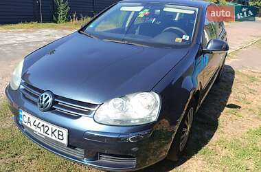 Хетчбек Volkswagen Golf 2005 в Черкасах
