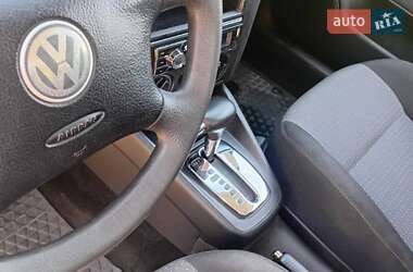 Хетчбек Volkswagen Golf 2003 в Корсунь-Шевченківському
